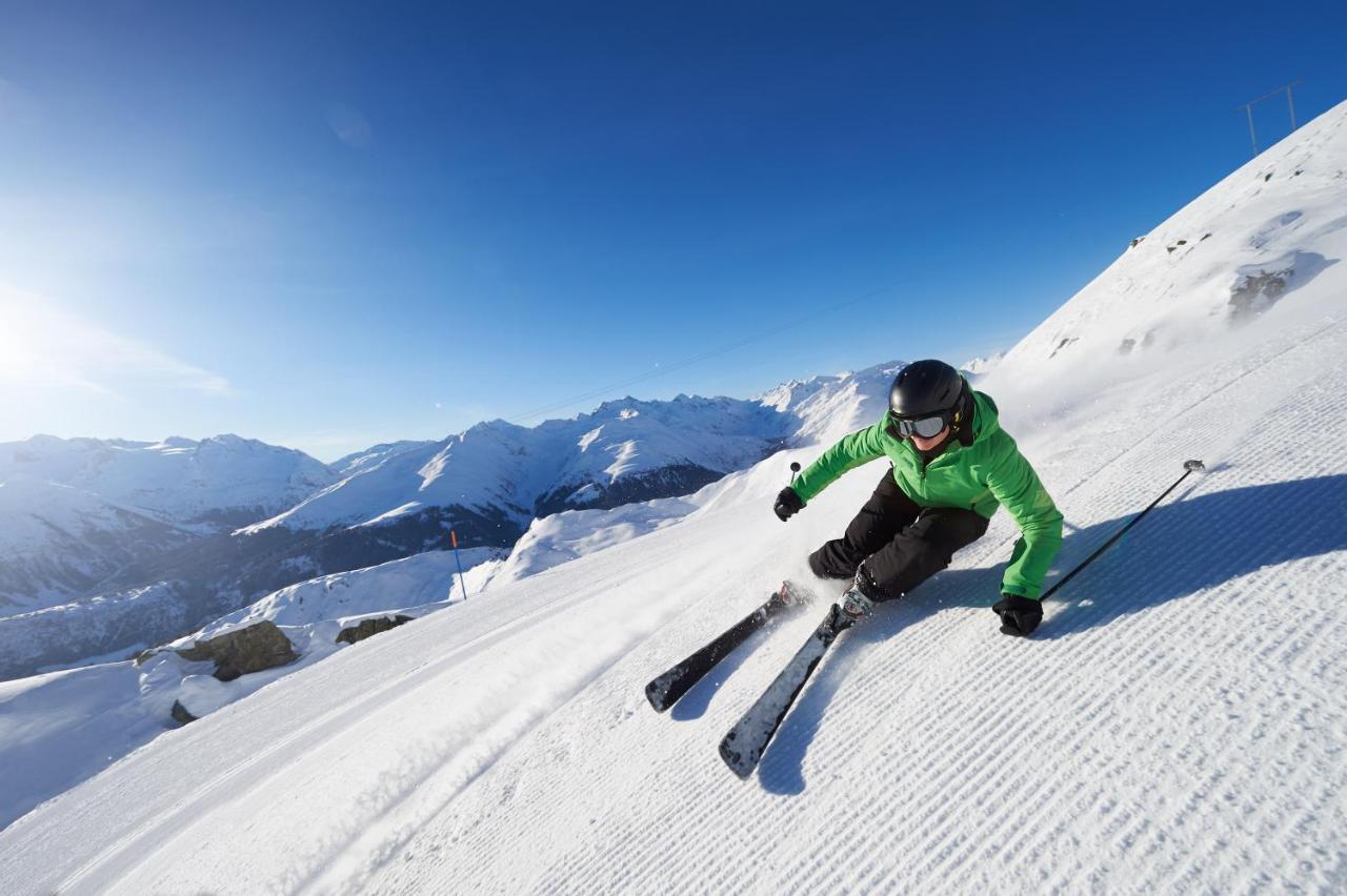 Catrina Resort Disentis Bagian luar foto