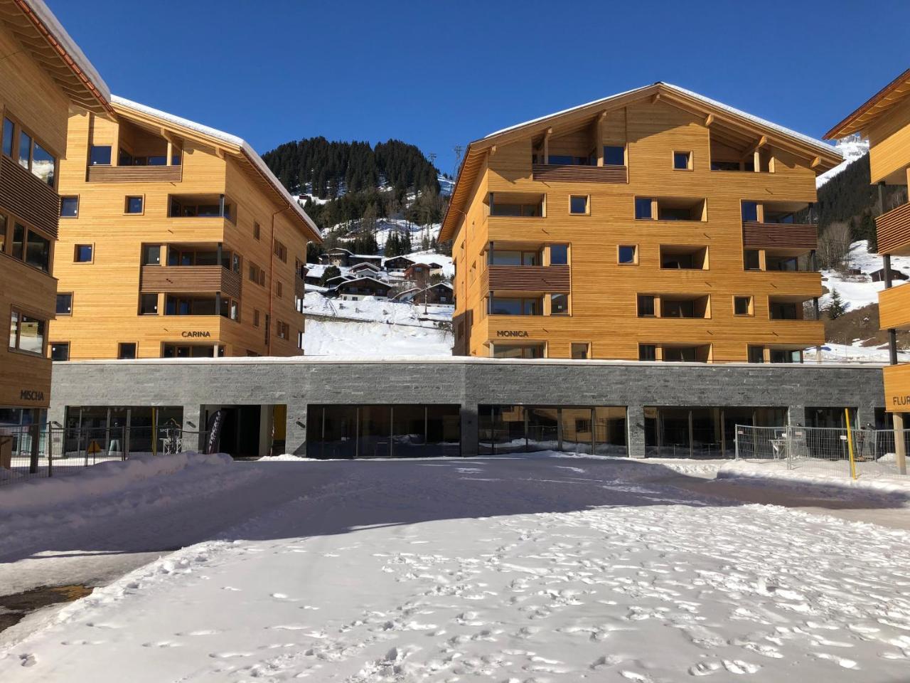 Catrina Resort Disentis Bagian luar foto