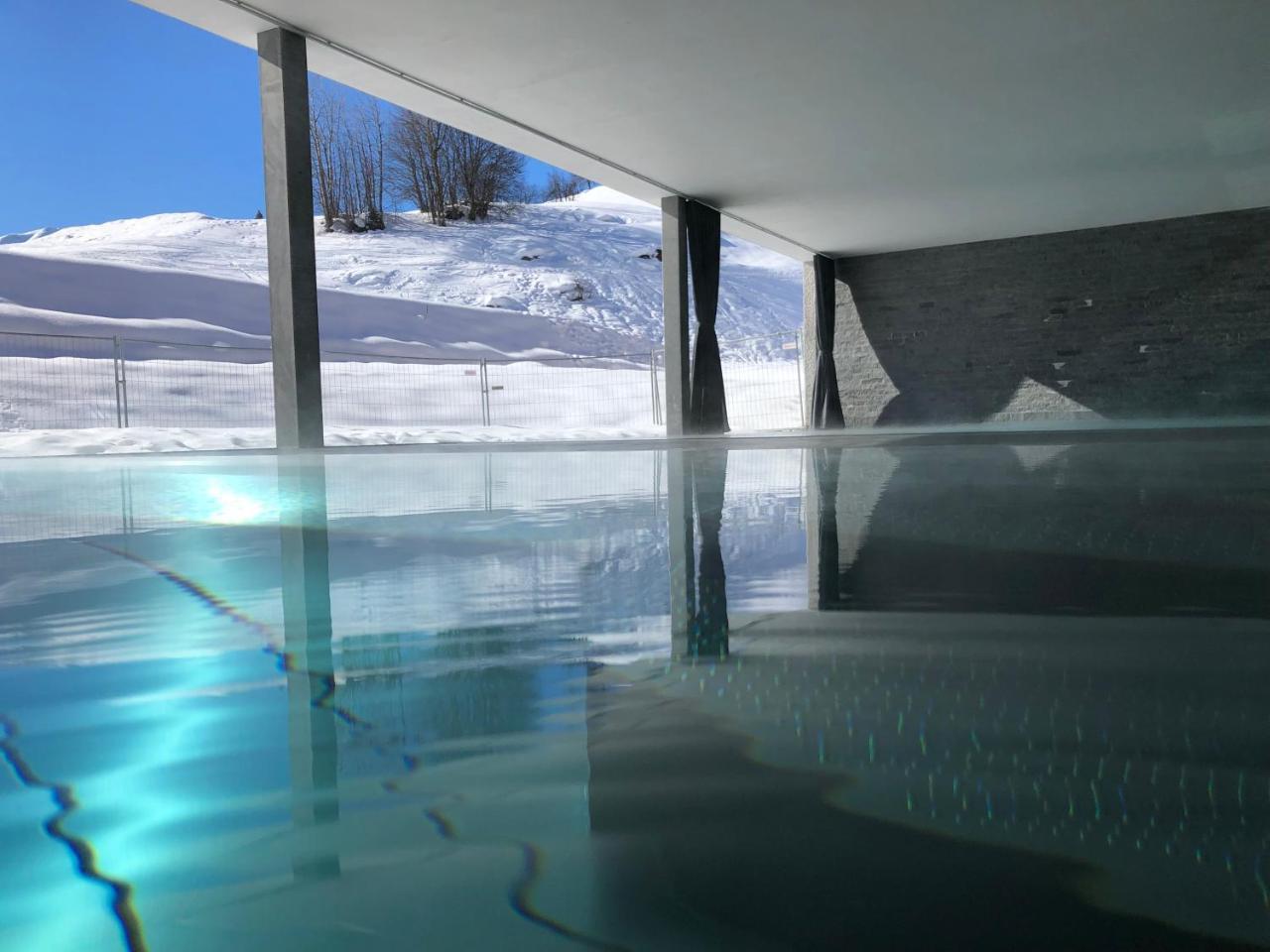 Catrina Resort Disentis Bagian luar foto