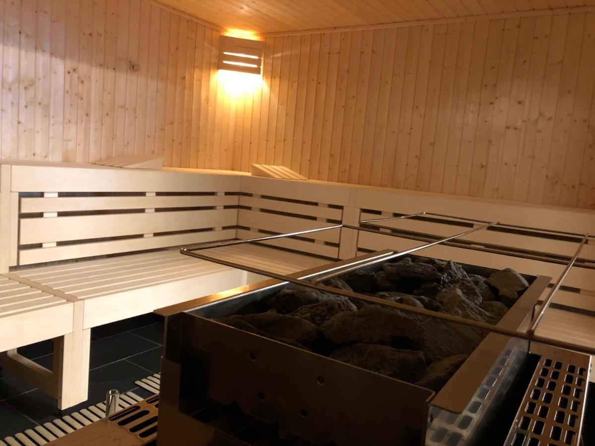 Catrina Resort Disentis Bagian luar foto