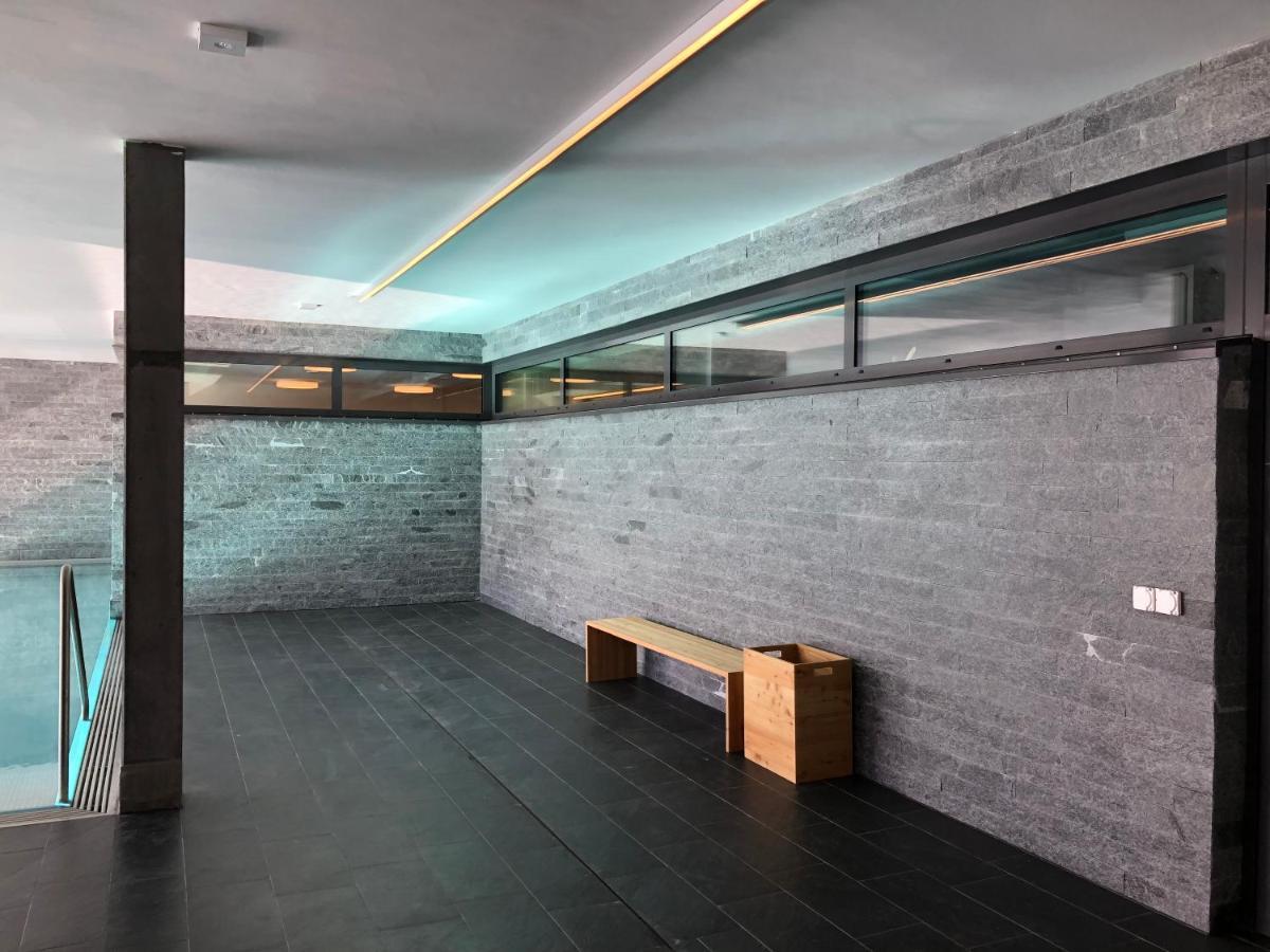 Catrina Resort Disentis Bagian luar foto